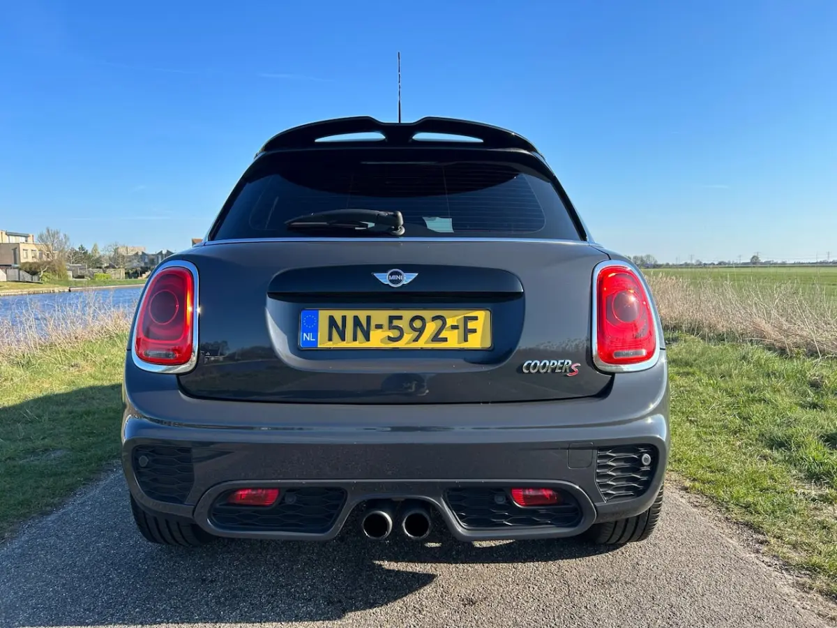 2.0 192 PK Chili Serious Business John Cooper Works Uitvoering