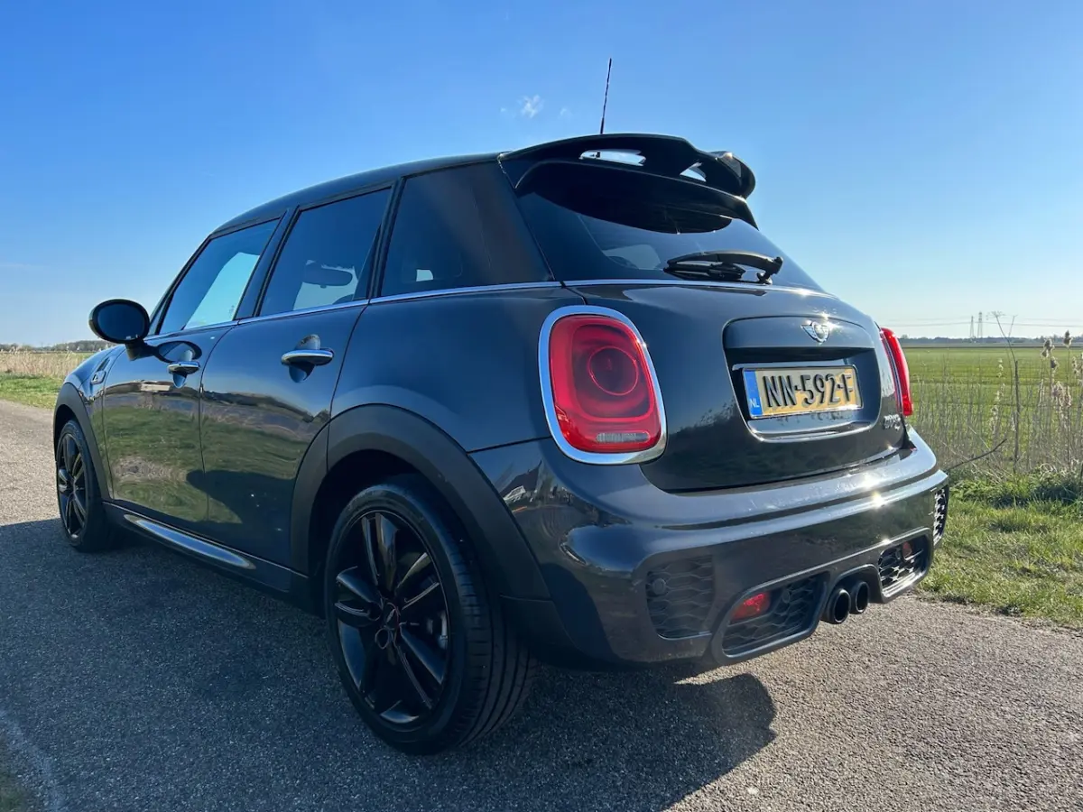 2.0 192 PK Chili Serious Business John Cooper Works Uitvoering
