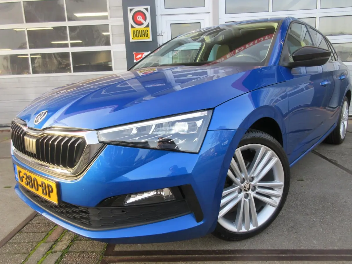 1.0 TSI First Edition / Carply / 18"LMV / D-Glas