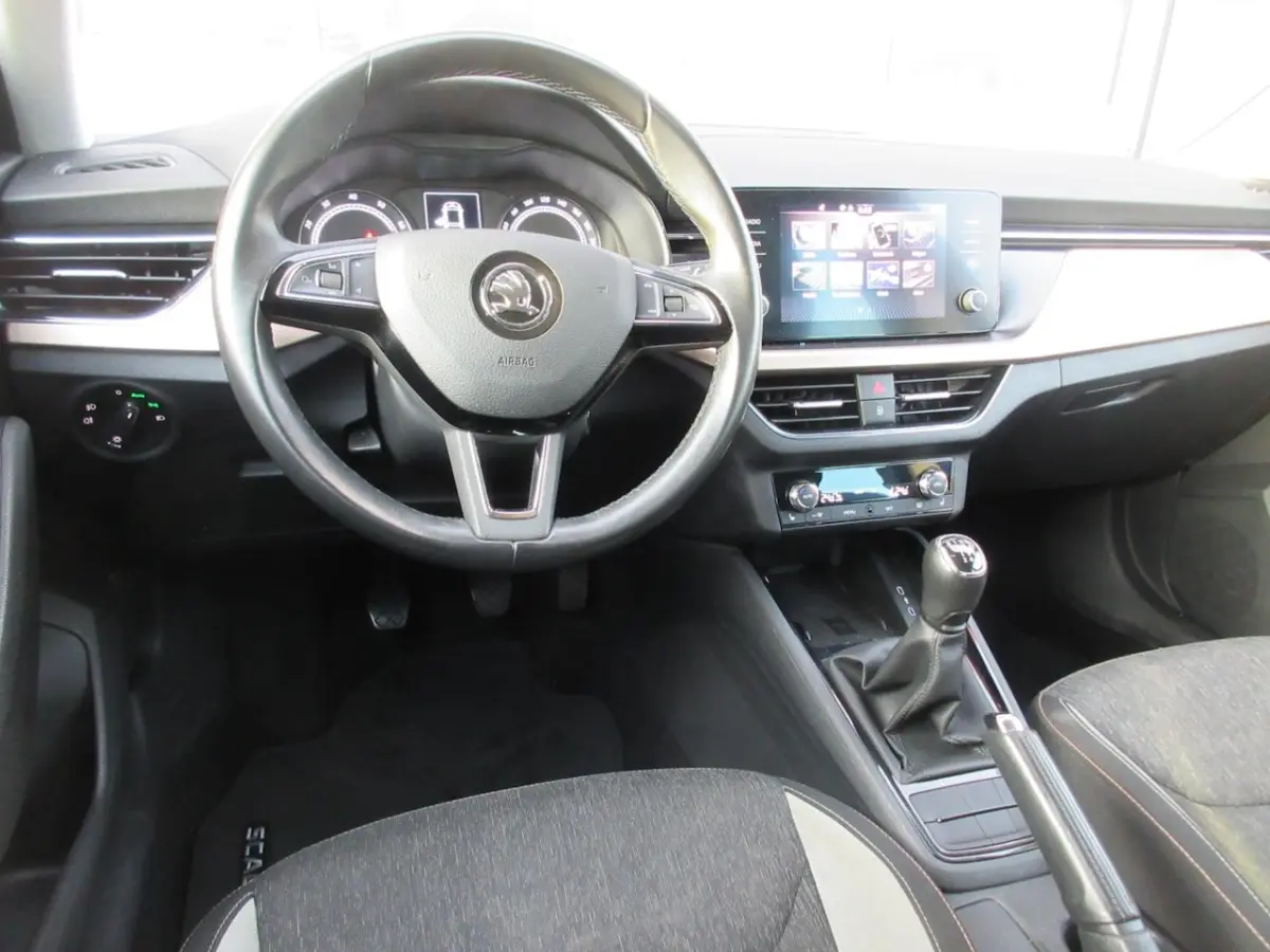 1.0 TSI First Edition / Carply / 18"LMV / D-Glas