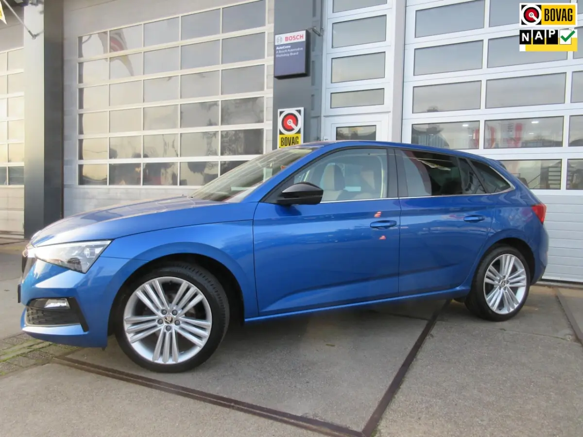 1.0 TSI First Edition / Carply / 18"LMV / D-Glas