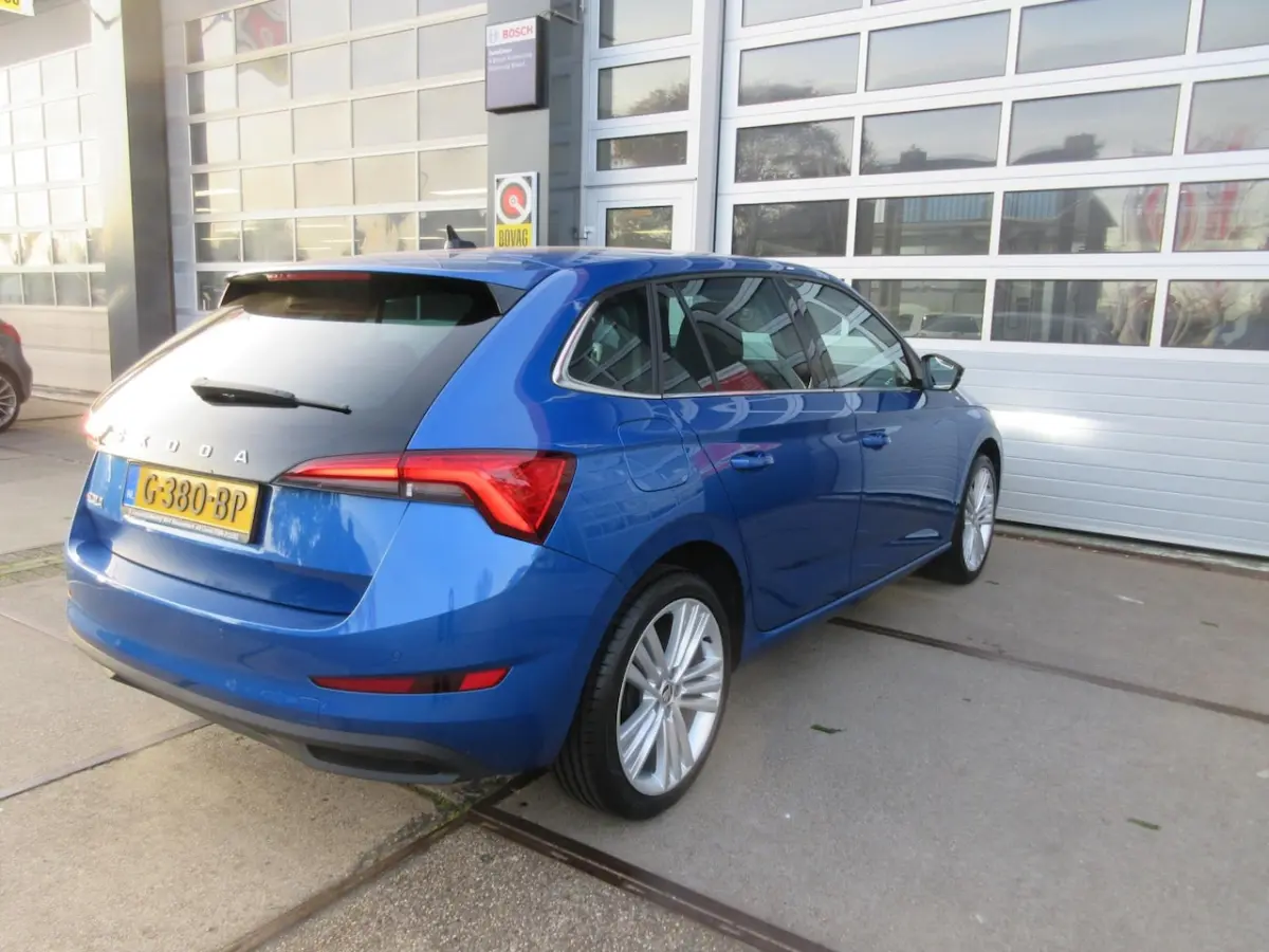 1.0 TSI First Edition / Carply / 18"LMV / D-Glas