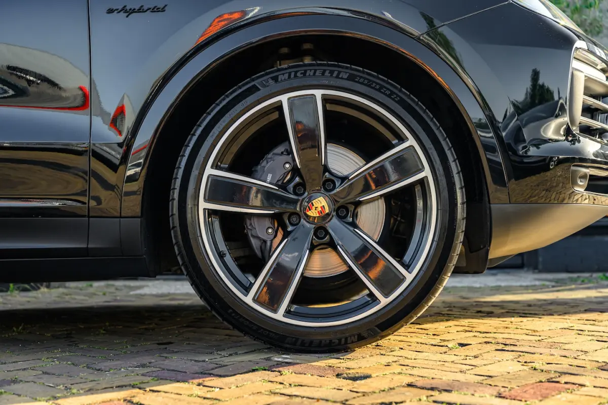 3.0 E-Hybrid|Sport Design|Edition