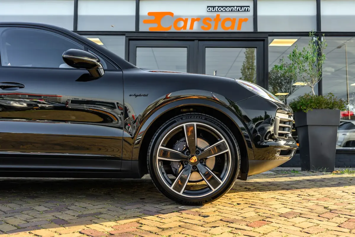 3.0 E-Hybrid|Sport Design|Edition