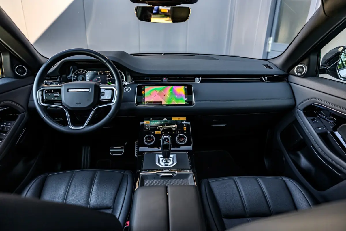 1.5 P300e AWD R-Dynamic HSE