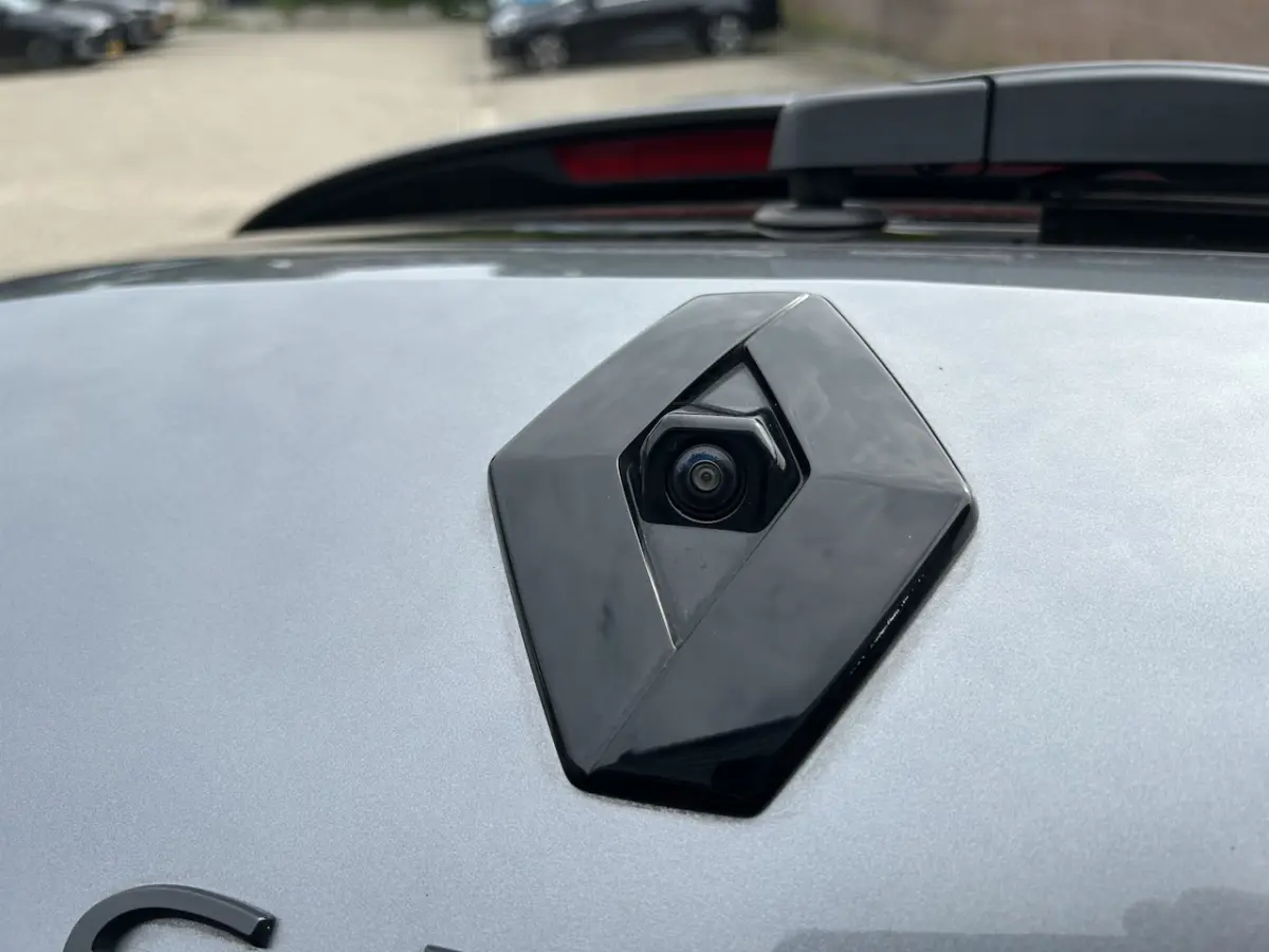 1.6 E-Tech Hybrid 145 E-Tech Engineered
