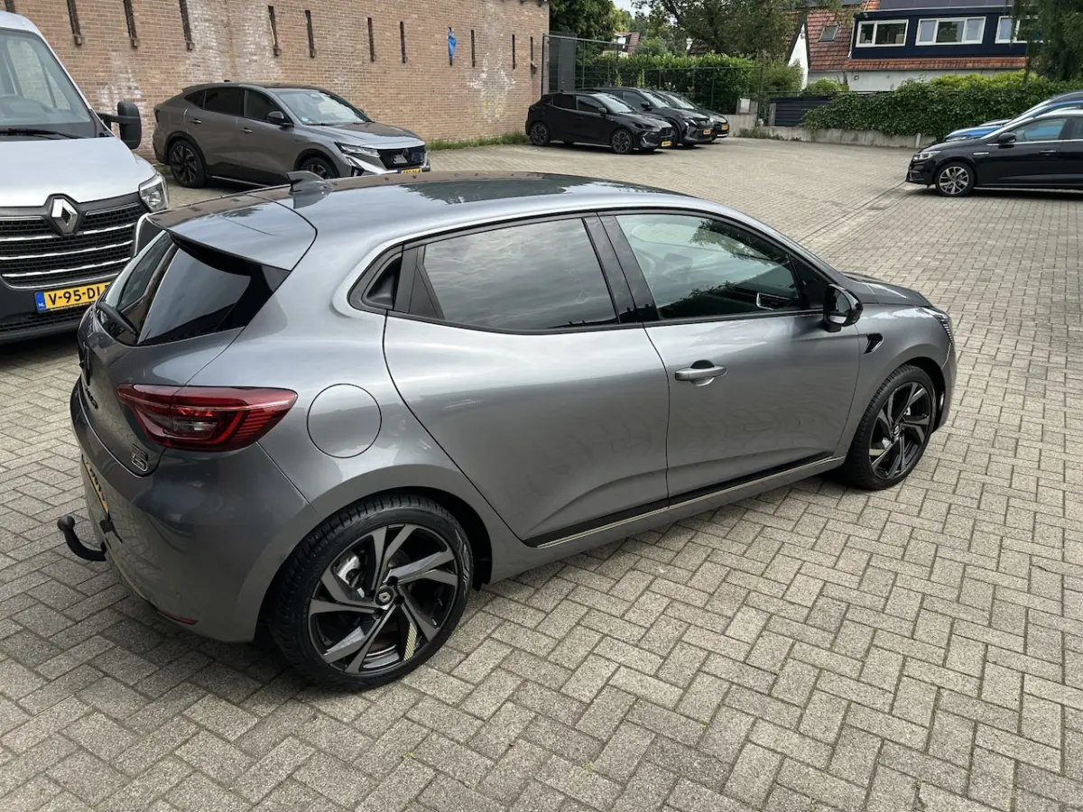 1.6 E-Tech Hybrid 145 E-Tech Engineered