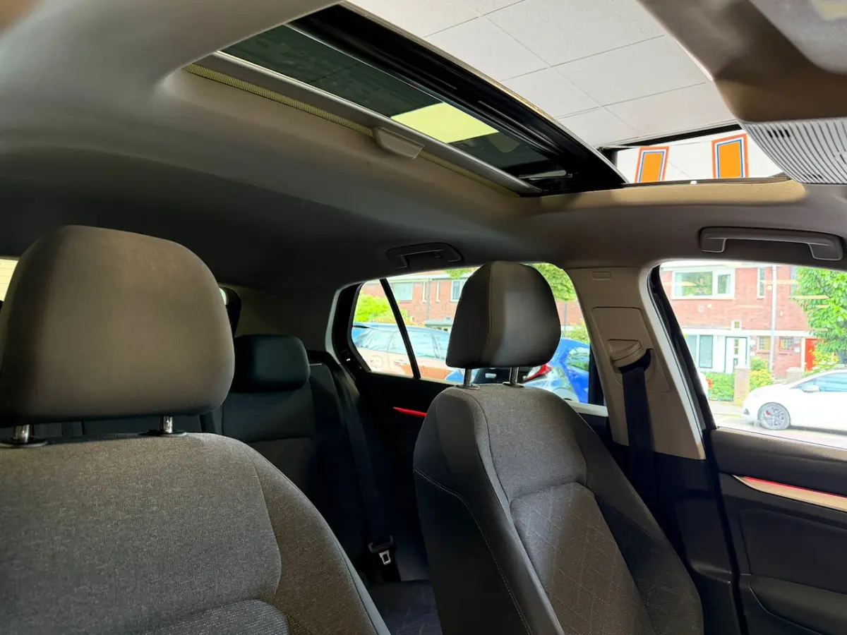 1.5 eTSI DSG PANO MASSAGE CAMERA VIRTUAL COCKPIT SFEERVERLICHTING STOELVERWARMING NAVIGATI