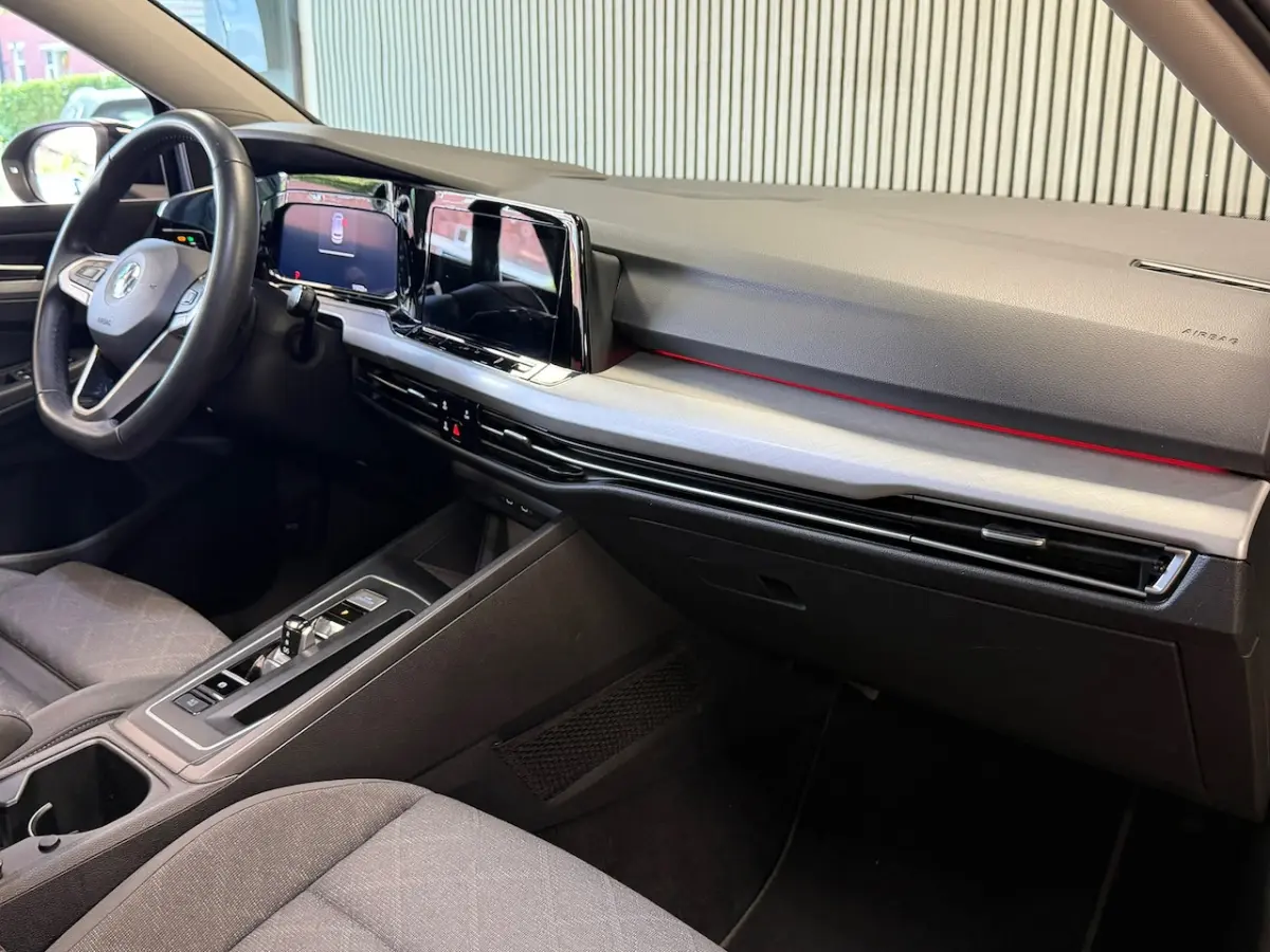 1.5 eTSI DSG PANO MASSAGE CAMERA VIRTUAL COCKPIT SFEERVERLICHTING STOELVERWARMING NAVIGATI