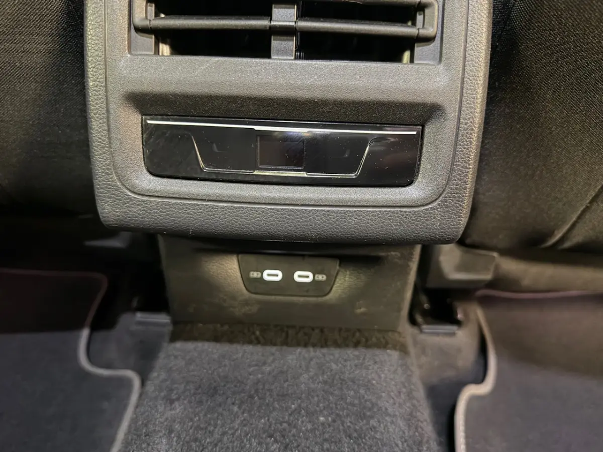 1.5 eTSI DSG PANO MASSAGE CAMERA VIRTUAL COCKPIT SFEERVERLICHTING STOELVERWARMING NAVIGATI
