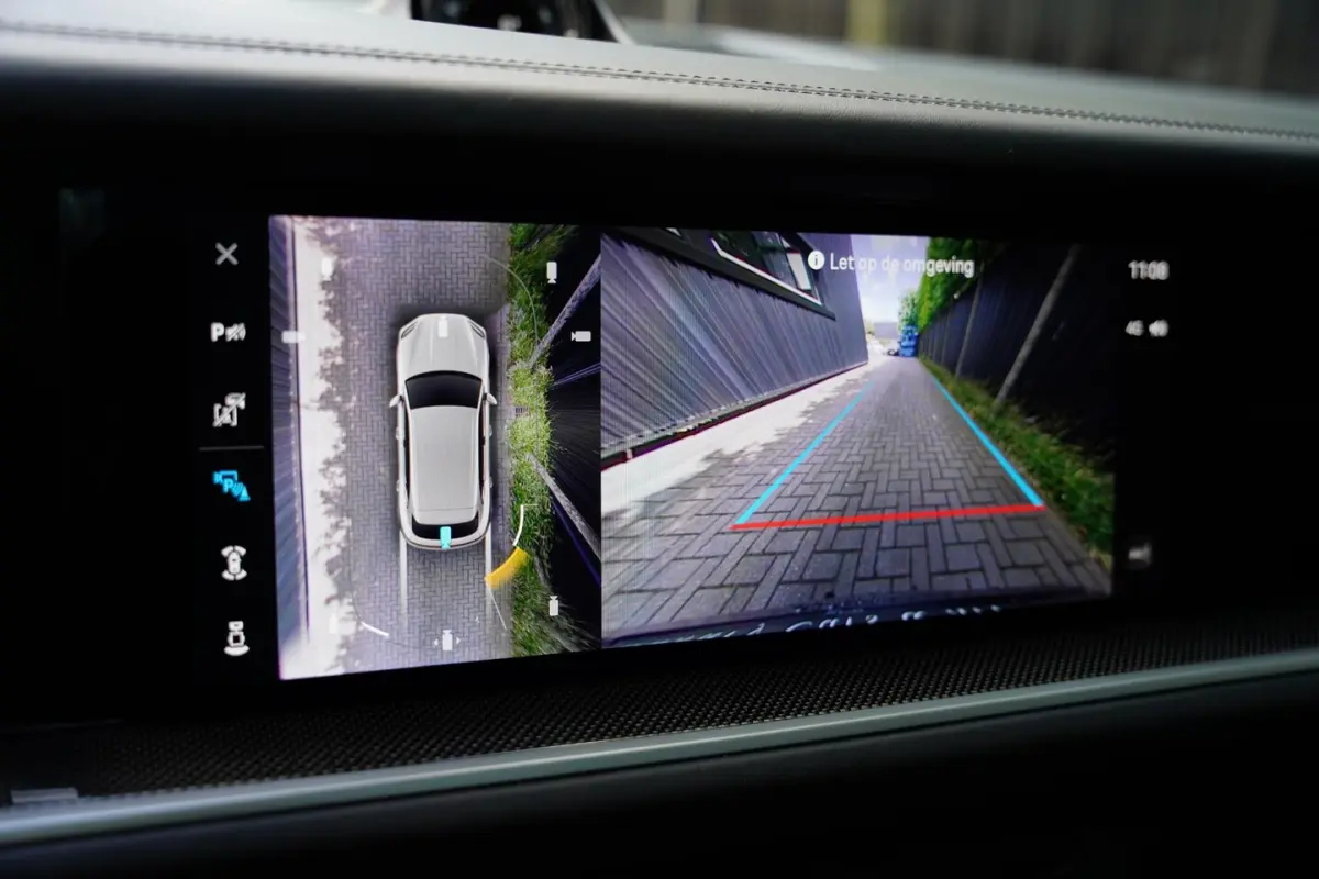 3.0 E-Hybrid Black Edition / Sportdesign Pakket / Sportuilaat