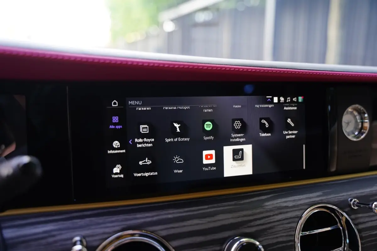AWD 102 kWh / NL-Auto / Multicolor