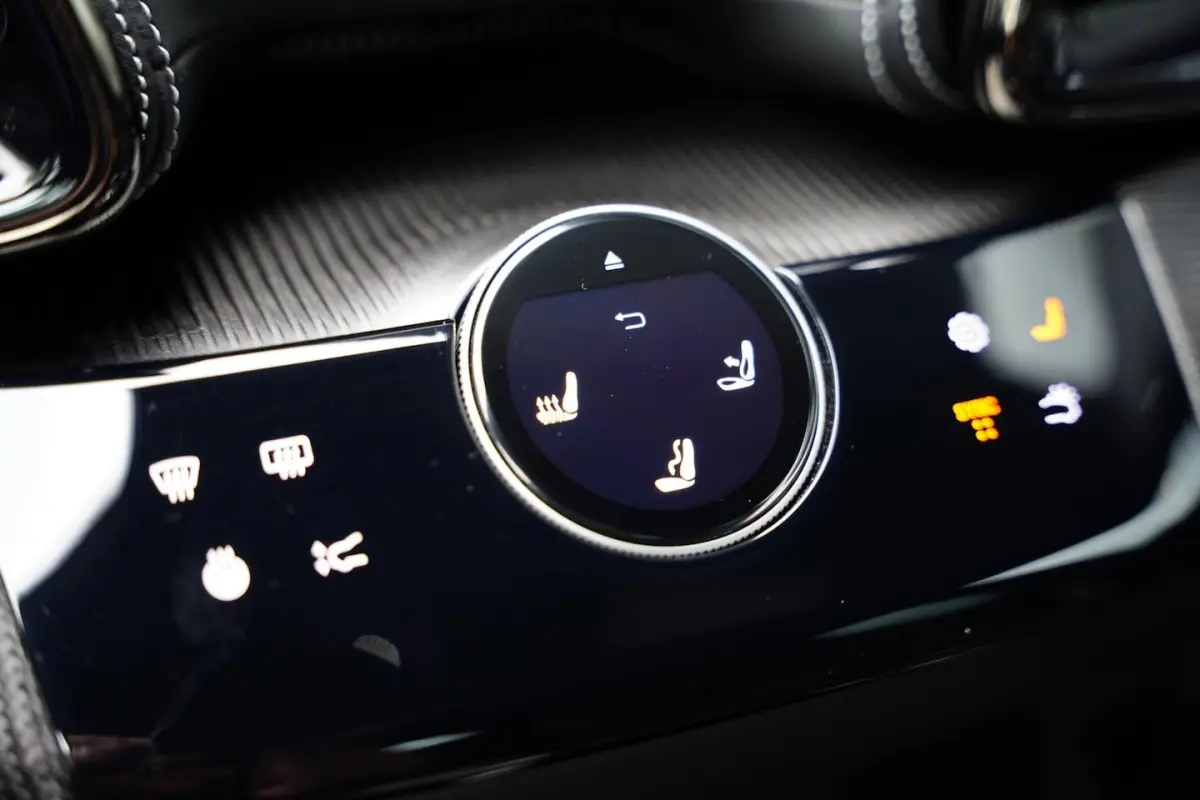 6.5 V12 / Retrofit Steering Wheel / Full Carbon / Electrochromic Roof
