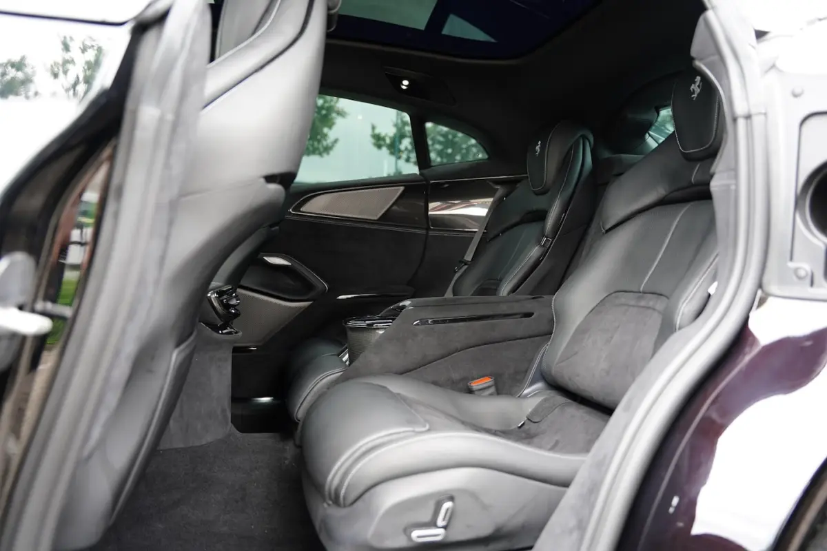 6.5 V12 / Retrofit Steering Wheel / Full Carbon / Electrochromic Roof