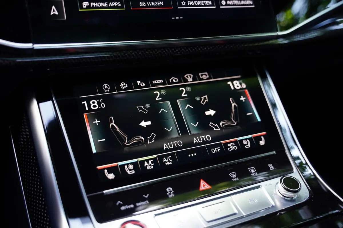 4.0 TFSI Quattro / BTW / Elek. Trekhaak / Carbon / B&O