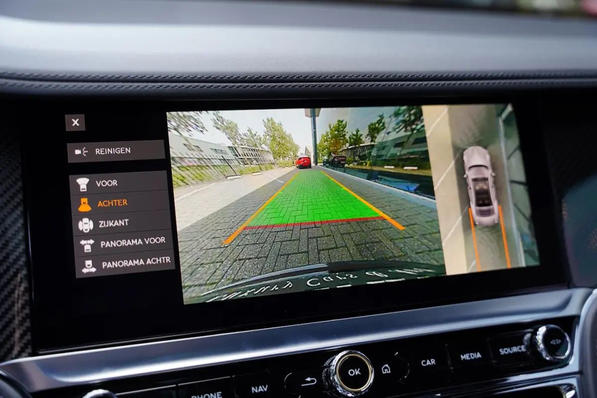 2.9 V6 Hybrid Mulliner / Carbon / Multimedia