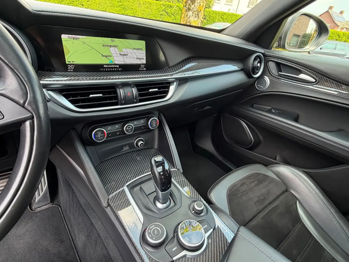 2.9 V6 AWD 510pk Quadrifoglio Panodak