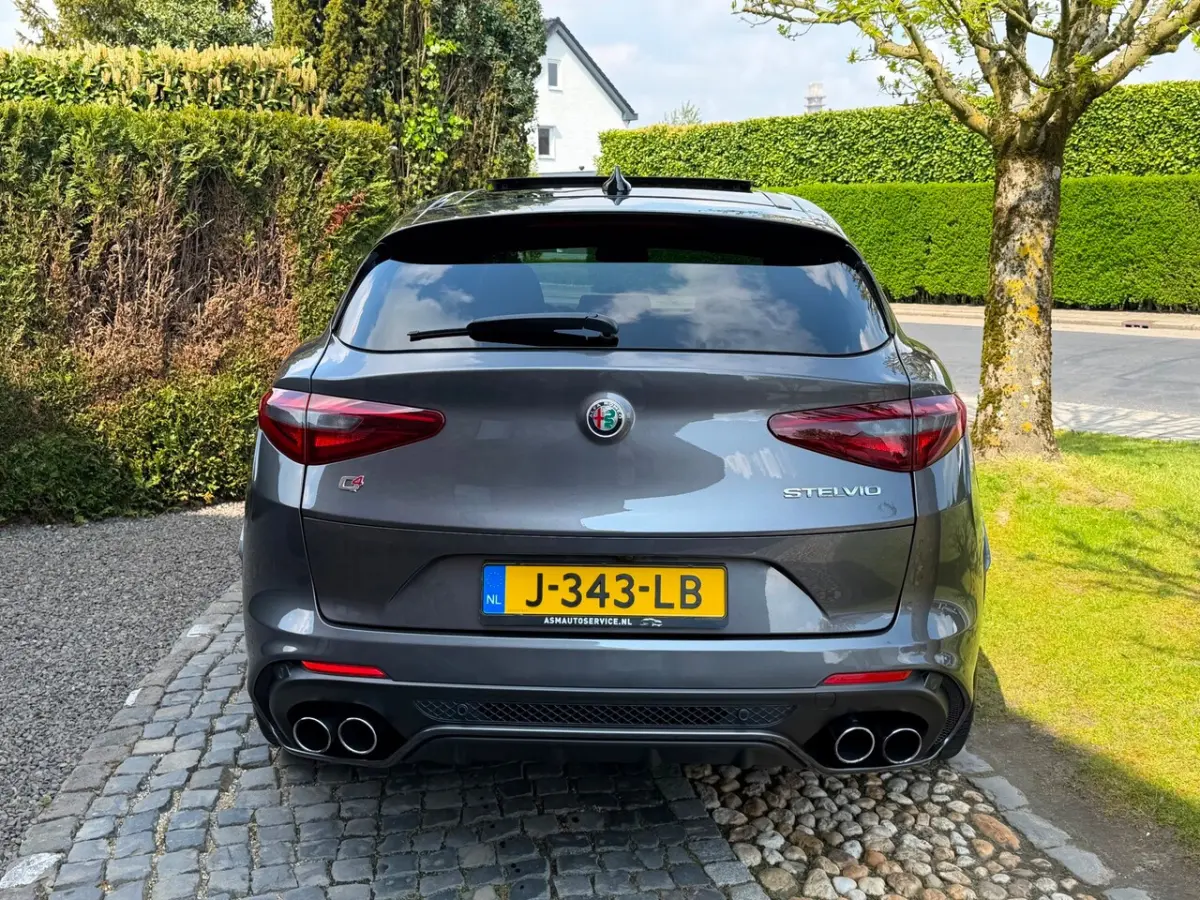 2.9 V6 AWD 510pk Quadrifoglio Panodak