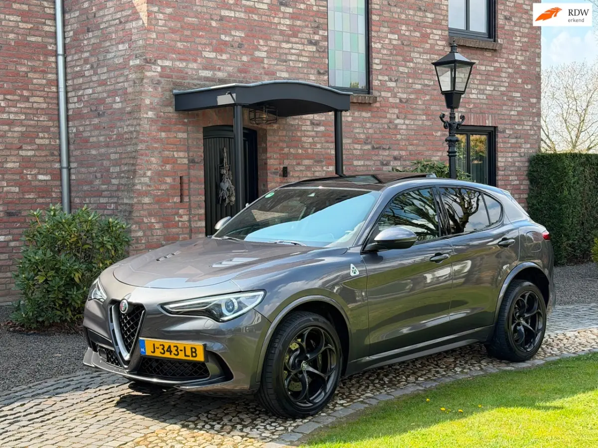 2.9 V6 AWD 510pk Quadrifoglio Panodak
