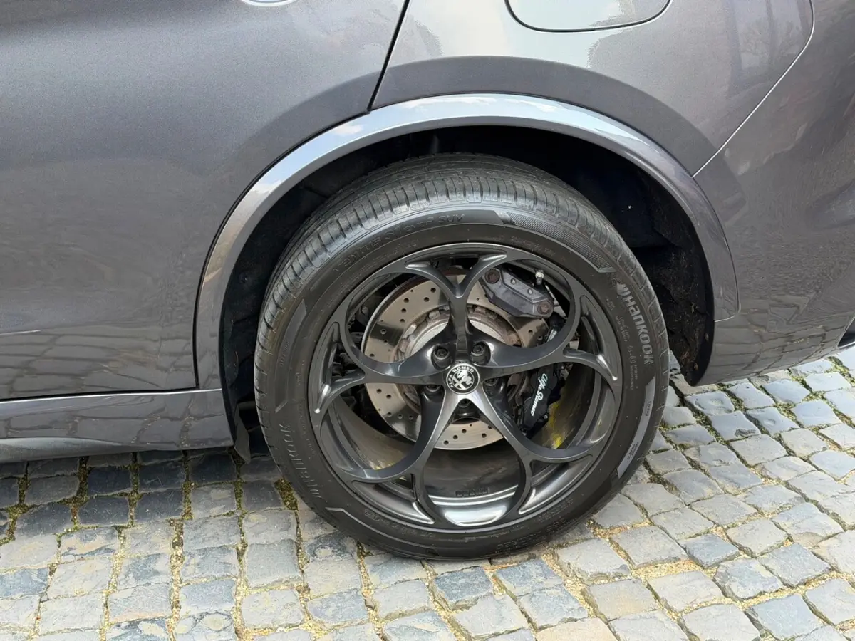 2.9 V6 AWD 510pk Quadrifoglio Panodak