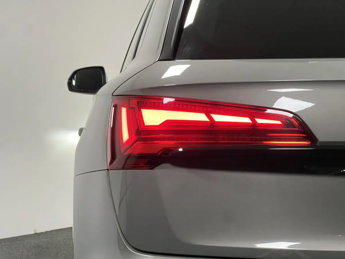 50 TFSI e S edition Competition | MATRIX | CHRONOS GRIJS | NAVI | TREKHAAK | KEYLESS | ACC