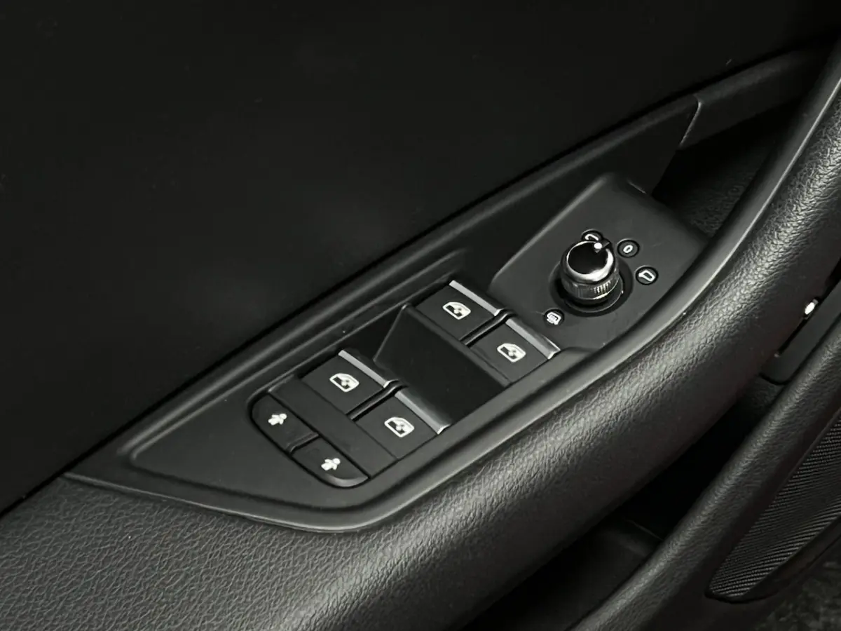 1.4 TFSI Sport S line edition | 2X S-LINE | NAVI | CRUISE CONTROL |