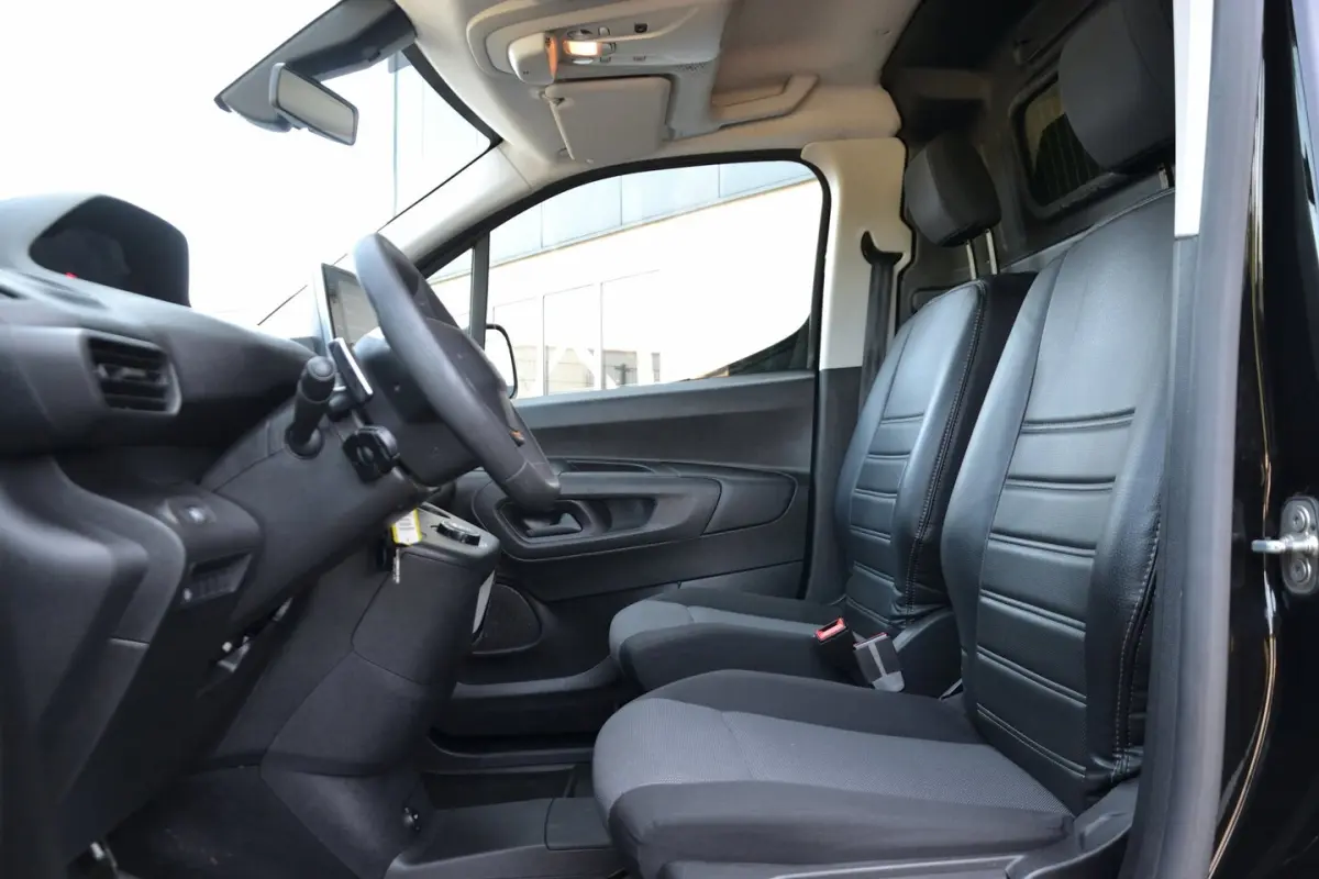 1.5 BlueHDI 130PK Premium Long Automaat | Trekhaak | Achteruitrijcamera | Carplay