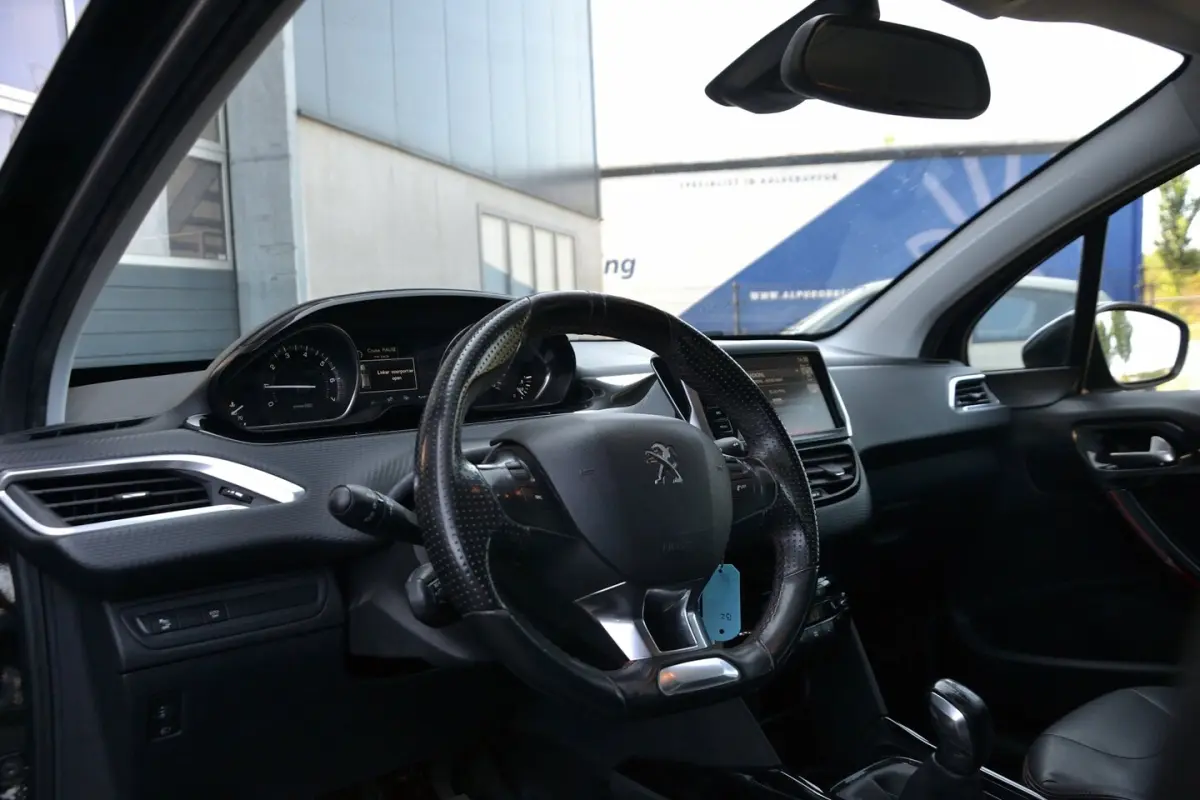 1.2 PureTech GT-line | Navigatie | Climate Control | Cruise Control