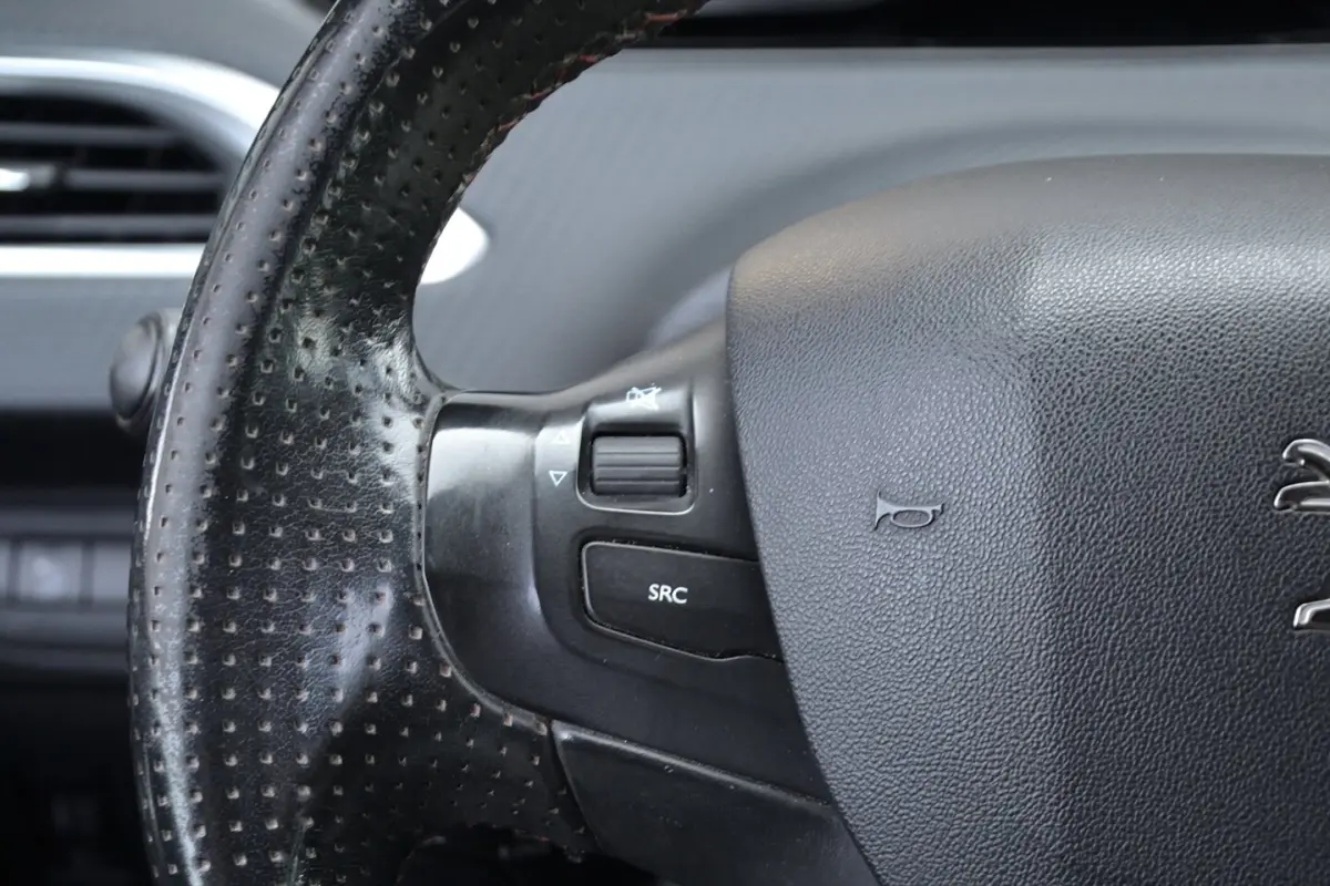 1.2 PureTech GT-line | Navigatie | Climate Control | Cruise Control