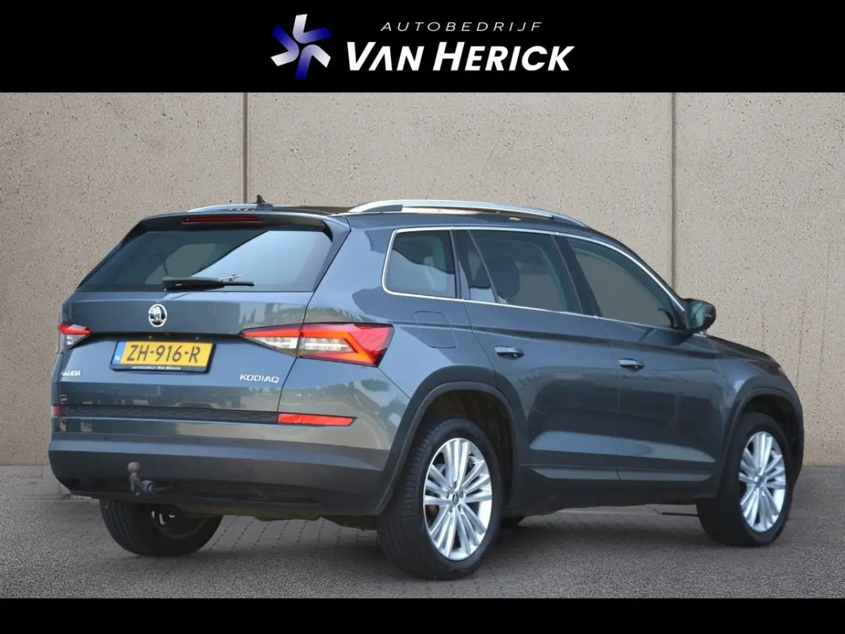 1.5 TSI Business Edition 7p. Automaat | Panoramadak | Trekhaak | Achteruitrijcamera