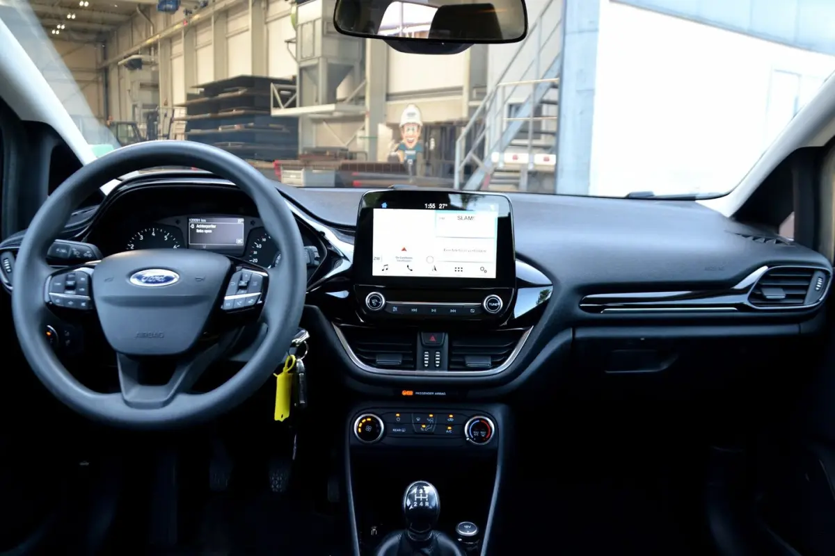 1.1 Trend 86PK | Navigatie | Cruise Control | Airco