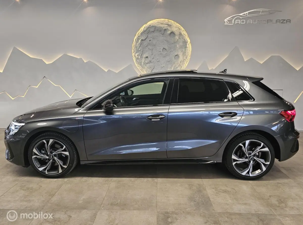 40 TFSI e 3x S-line Panorama/Keyless/Camera/ACC