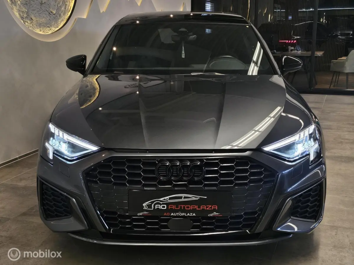 40 TFSI e 3x S-line Panorama/Keyless/Camera/ACC