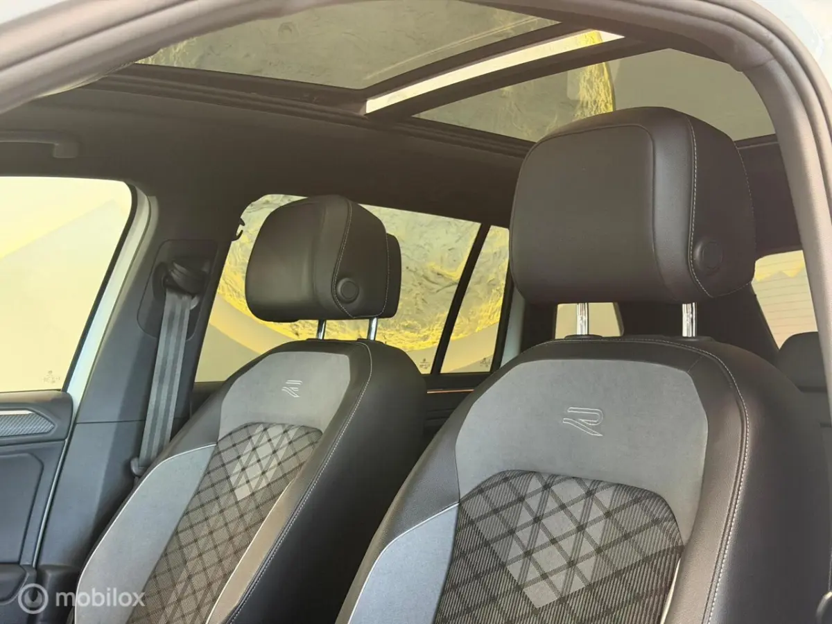 1.5 TSI 3x R-Line Panorama/Black Style/HUD