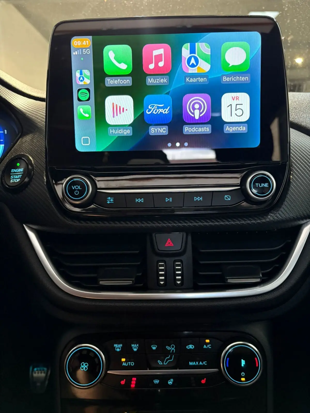 1.0 EcoBoost Hybrid ST-Line X