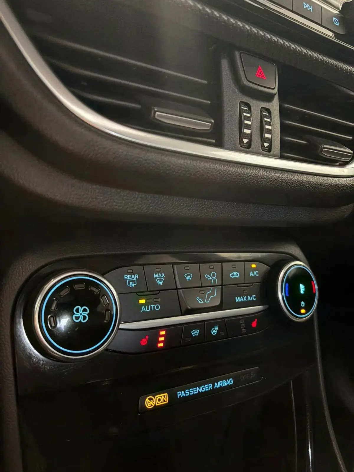 1.0 EcoBoost Hybrid ST-Line X