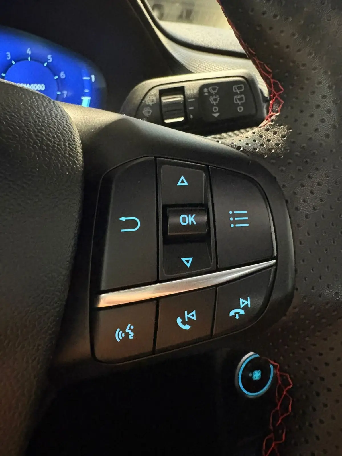 1.0 EcoBoost Hybrid ST-Line X