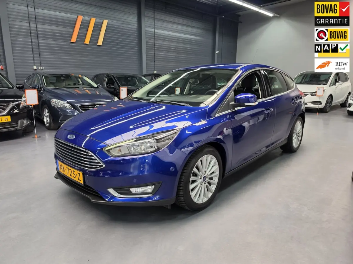 1.5 Titanium CAMERA AUTOPARK CARPLAY NAP NL AUTO