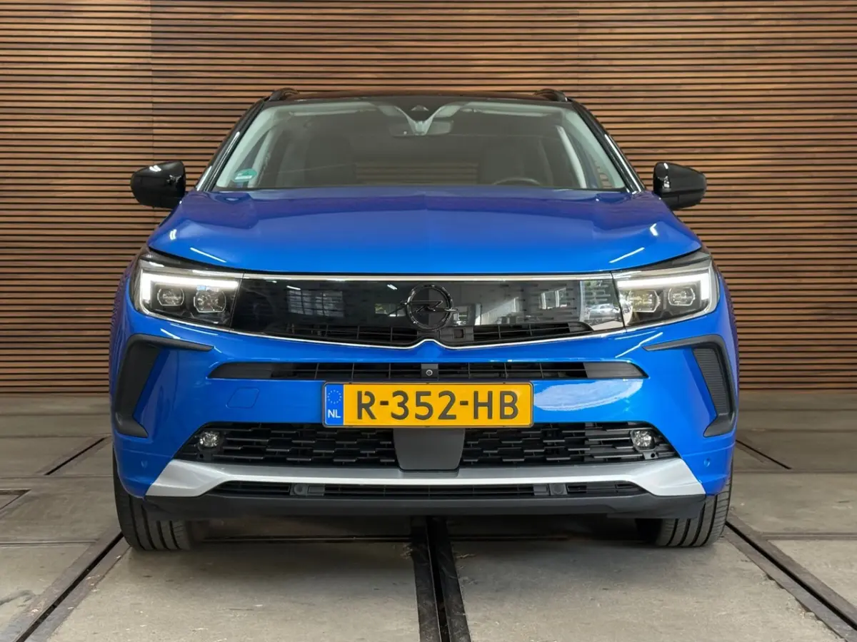 1.6 Turbo Plug-In Hybrid Ultimate| IntelliLux Matrix LED | 360Â° Camera | ACC|Leder|Navi|St