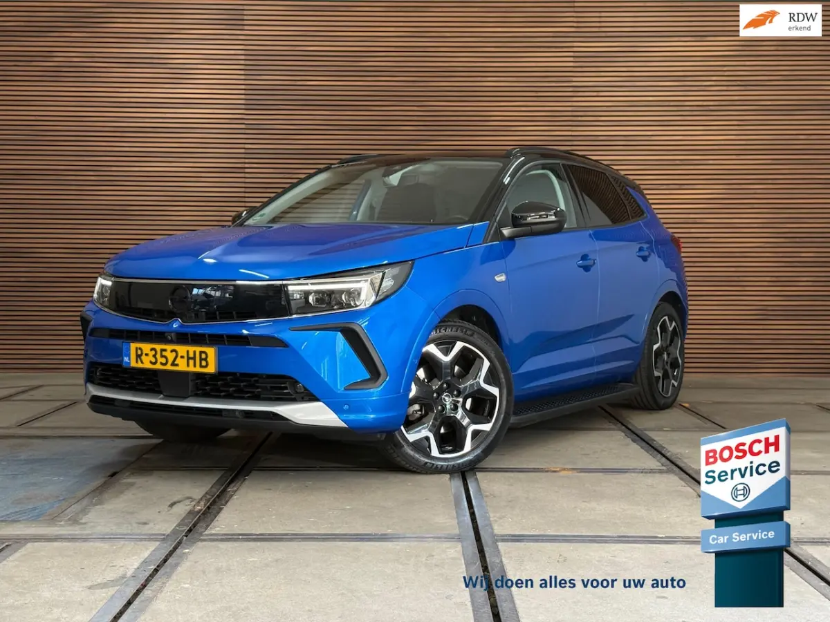 1.6 Turbo Plug-In Hybrid Ultimate| IntelliLux Matrix LED | 360Â° Camera | ACC|Leder|Navi|St