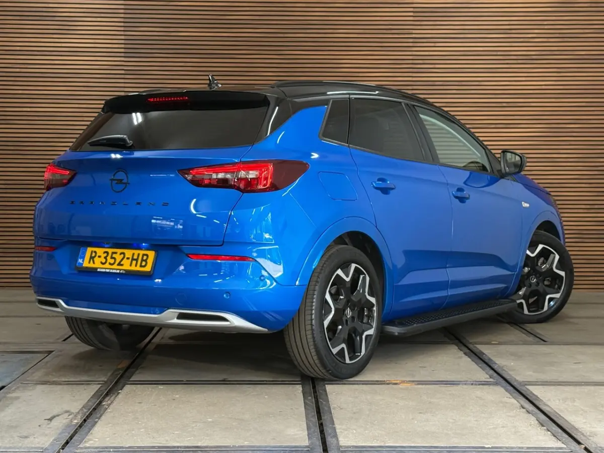 1.6 Turbo Plug-In Hybrid Ultimate| IntelliLux Matrix LED | 360Â° Camera | ACC|Leder|Navi|St