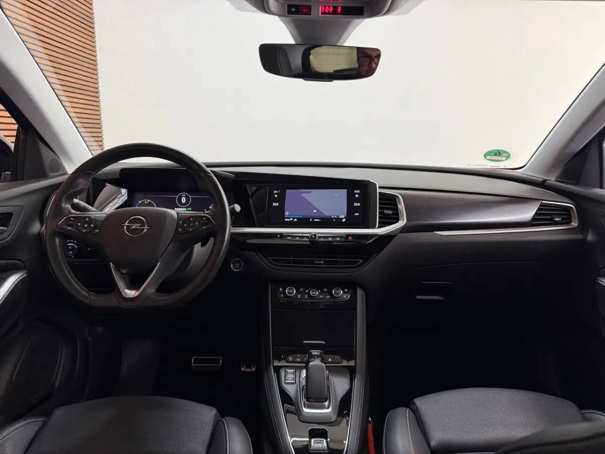 1.6 Turbo Plug-In Hybrid Ultimate| IntelliLux Matrix LED | 360Â° Camera | ACC|Leder|Navi|St