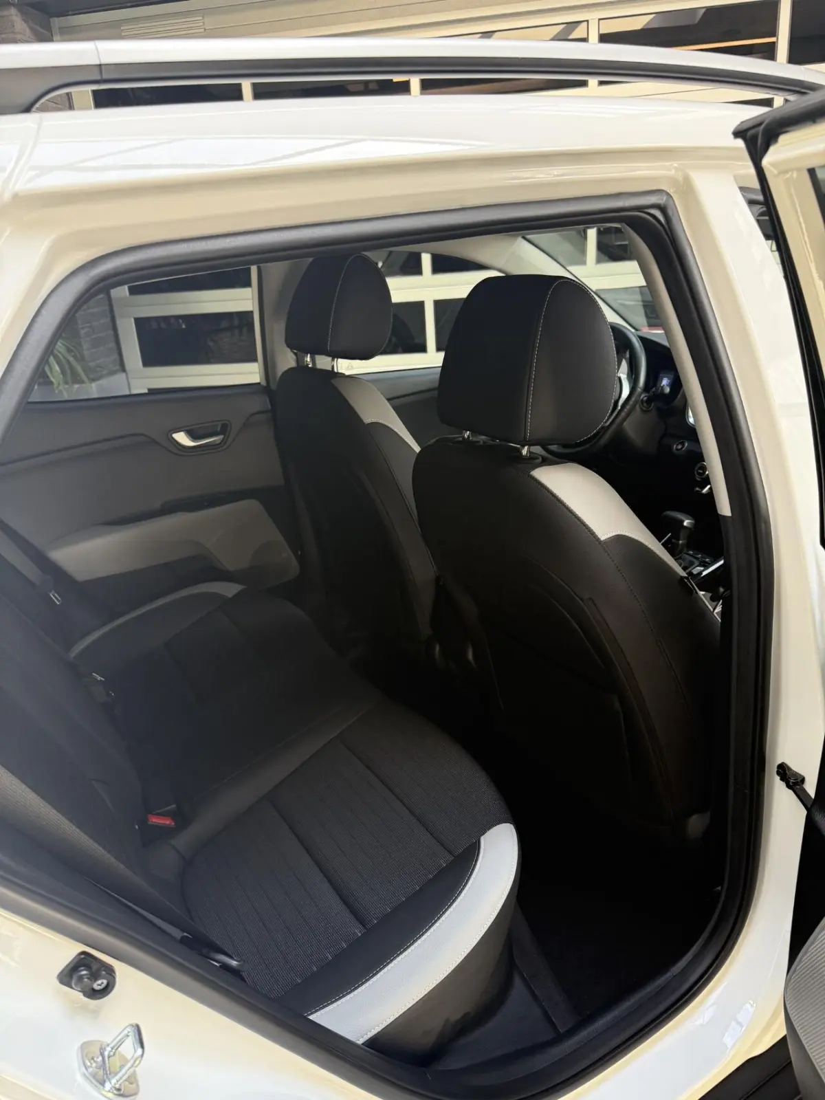 1.0 T-GDi DynamicLine stoel en stuurverwarming