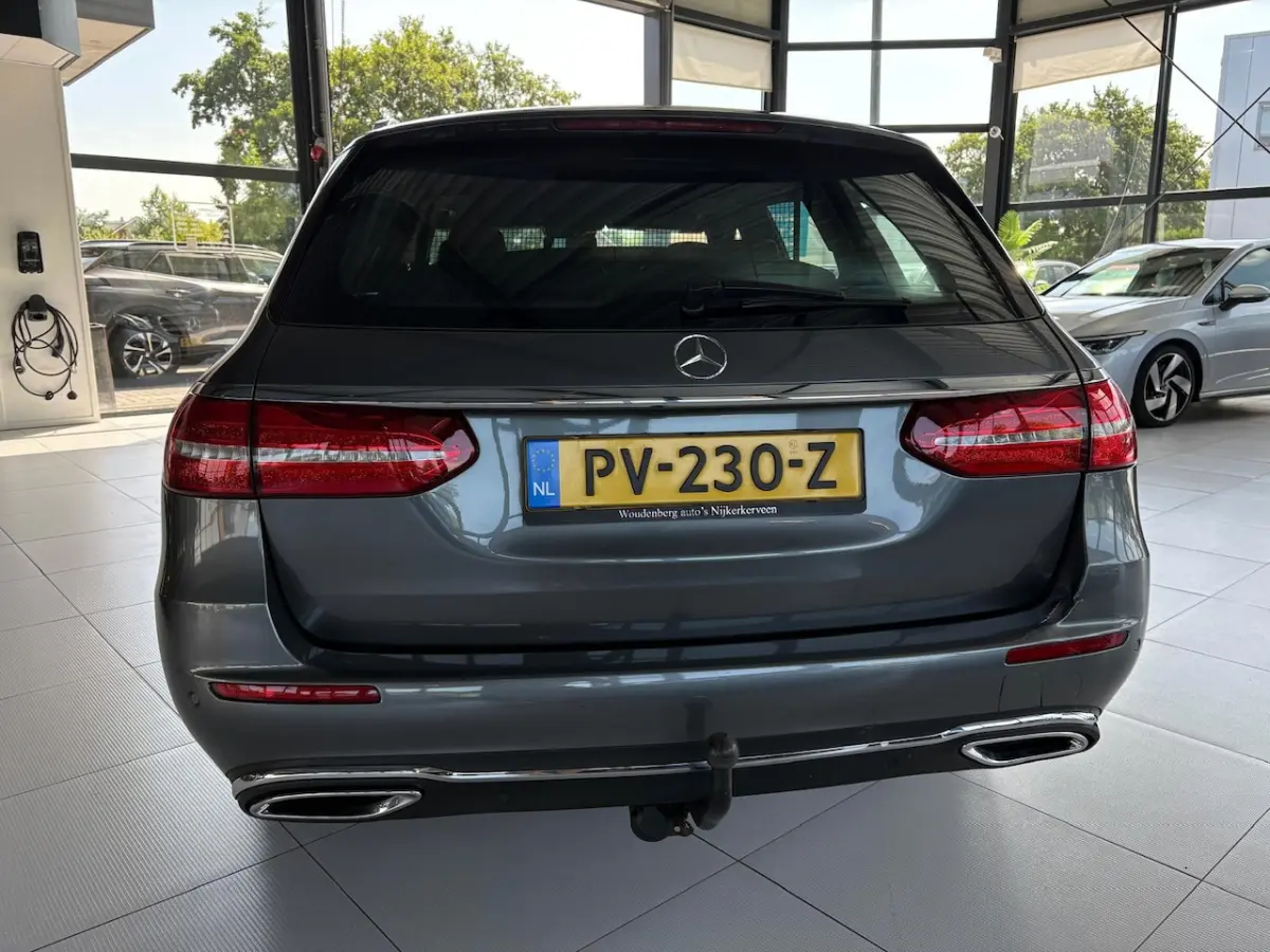 200 d Business Solution | Trekhaak | Stoelverwarming | Pano | Camera | Led | Navi | ORG NL