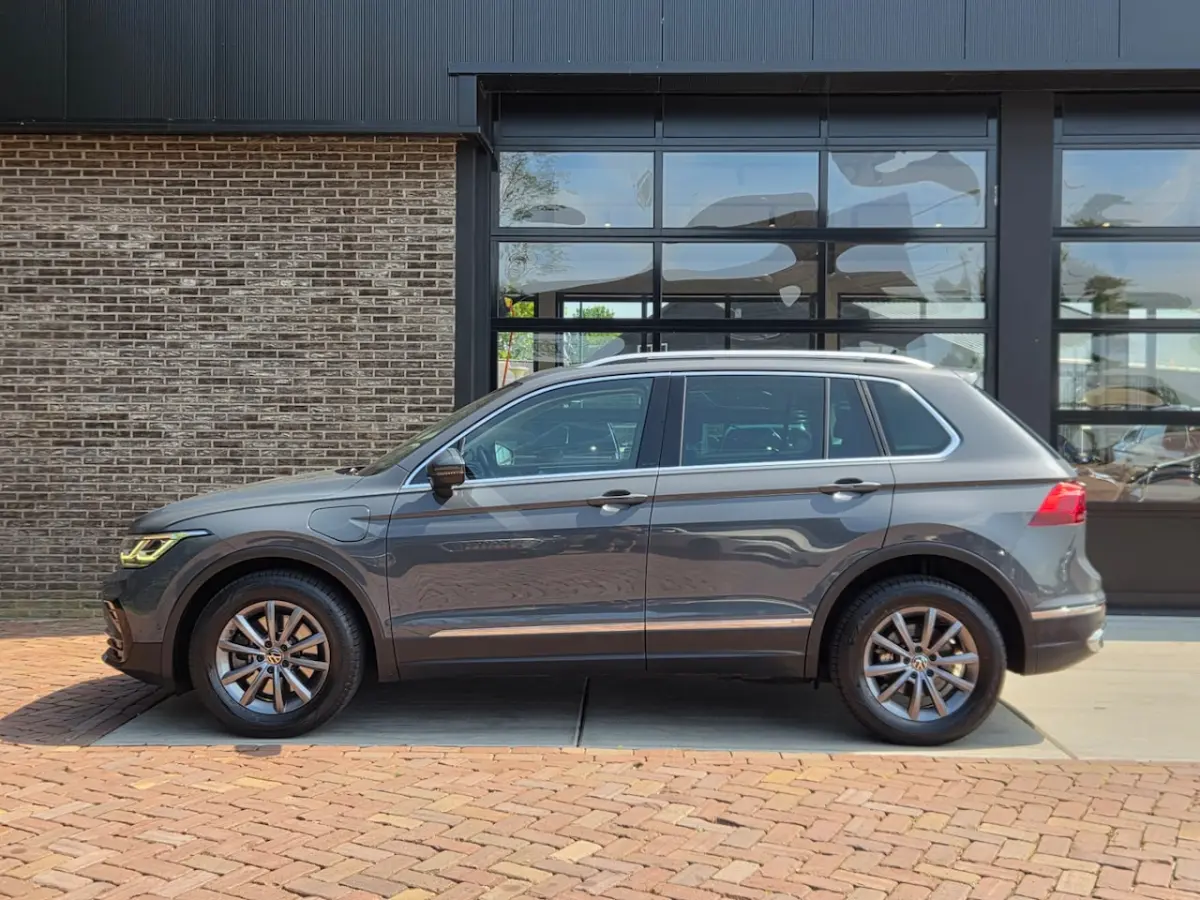 1.4 TSI eHybrid R-Line Business+ | Panoramadak