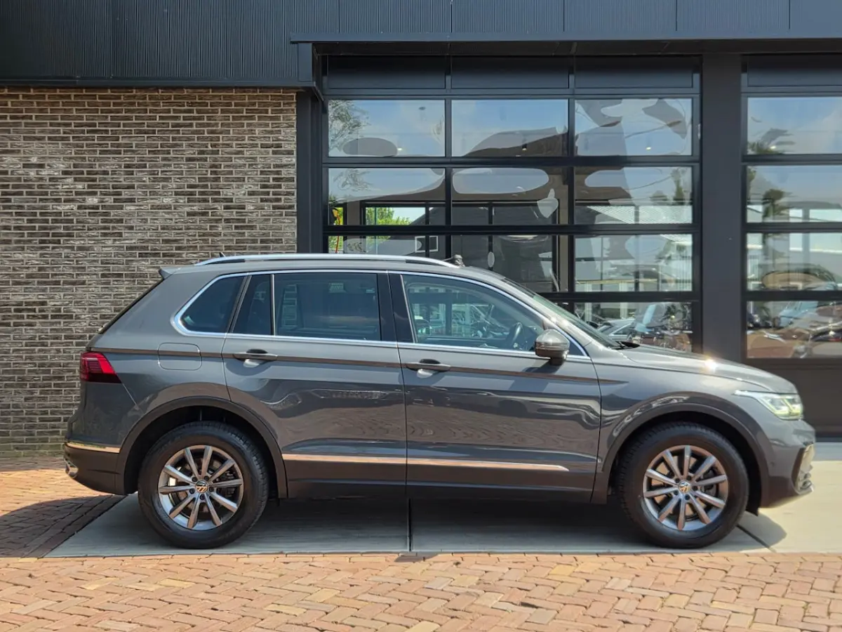 1.4 TSI eHybrid R-Line Business+ | Panoramadak