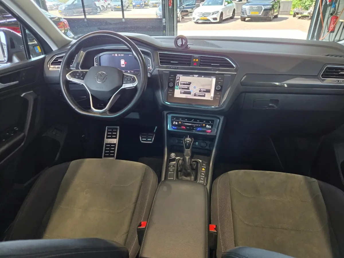 1.4 TSI eHybrid R-Line Business+ | Panoramadak
