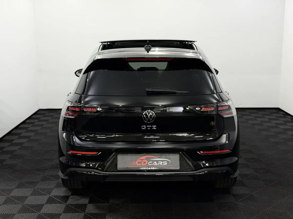 1.5 eHybrid GTE Plug-in Panoramadak, 360 Camera, Head-up display, Navi, Virtual desk, Memo
