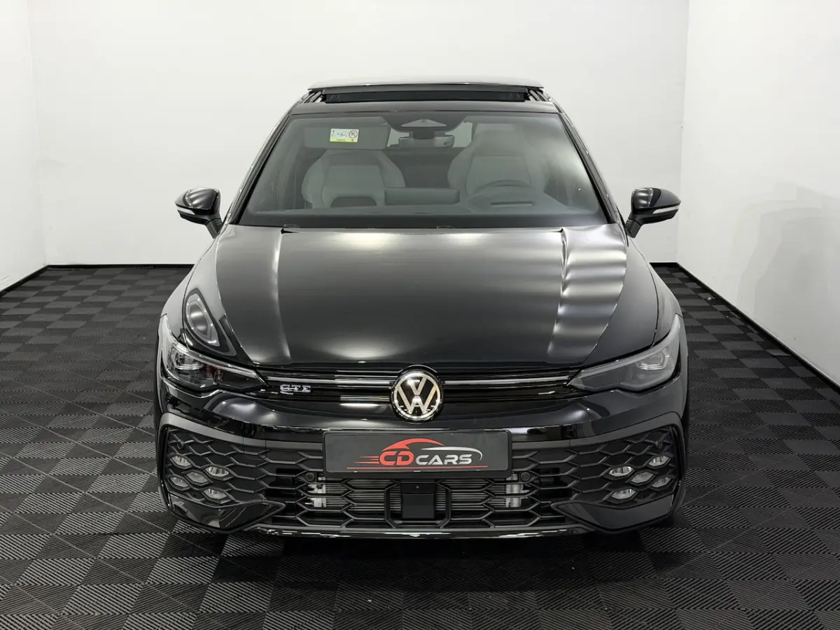 1.5 eHybrid GTE Plug-in Panoramadak, 360 Camera, Head-up display, Navi, Virtual desk, Memo