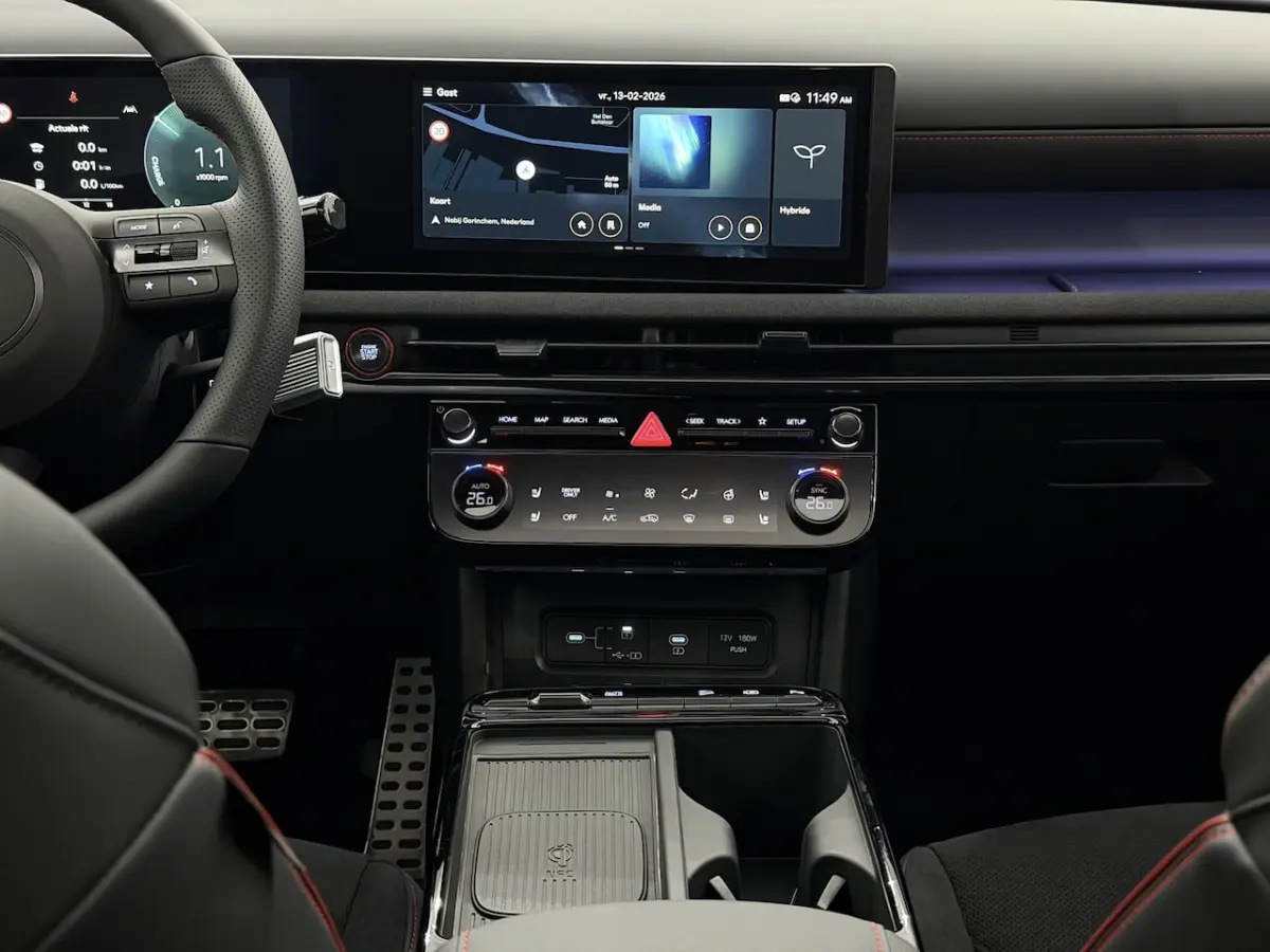 1.6 T-GDI PHEV N Line Sky 4 AWD Plug-in Pano, 360 Camera, Navi, Head-up display, Memory st